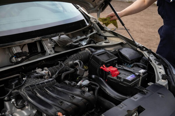 Gdzie Znajduje Się Akumulator w Samochodach BMW?